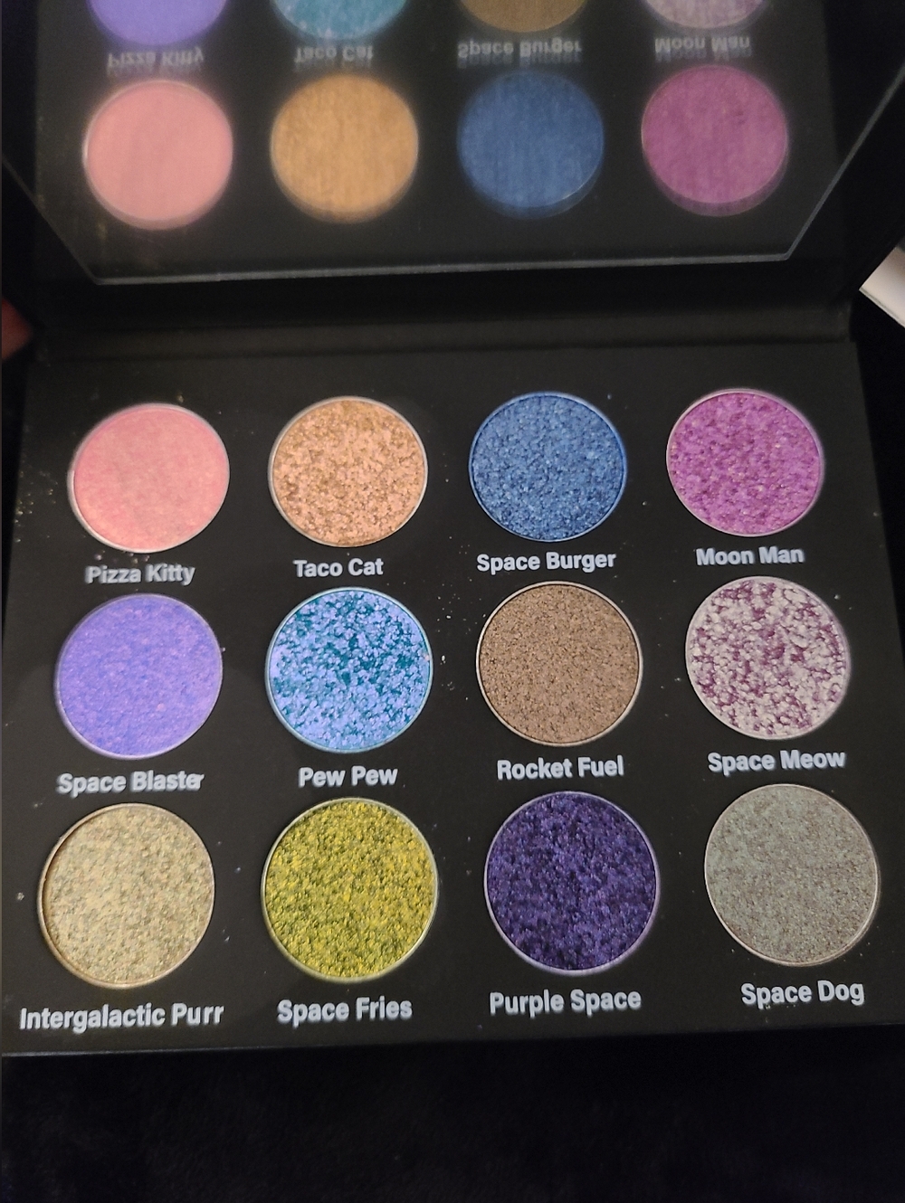 Sugar Drizzle Pizza Cat Eyeshadow Palette